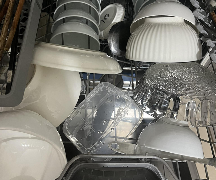 Nước Trợ Xả Có Thực Sự Độc Hại Cho Sức Khỏe Khi Sử Dụng Máy Rửa Bát?
