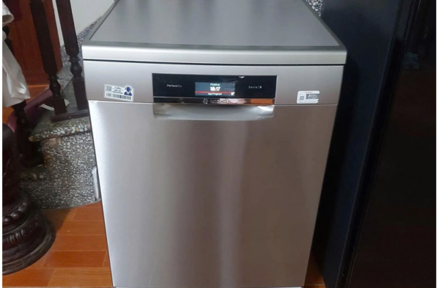 Tại Sao Máy Rửa Bát Bosch Serie 8 Không Mở Cửa Sau Khi Rửa?