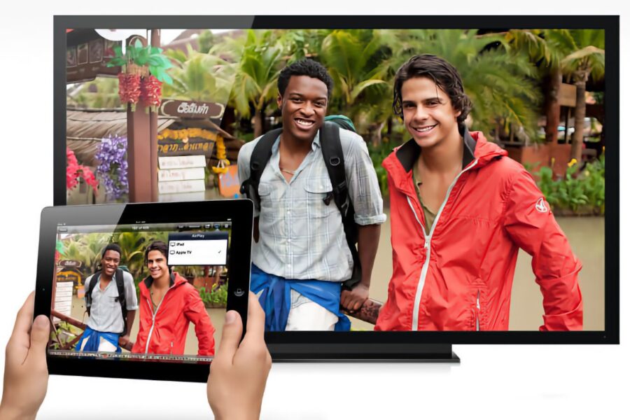 Cách Đơn Giản Để Chiếu Ảnh Và Video Từ Điện Thoại Lên TV Mà Không Cần Phụ Kiện Phức Tạp